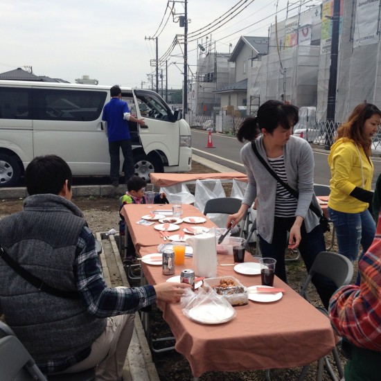 食事を楽しむお客様